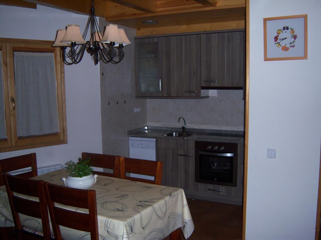 Maison d'hôtes Casa Rogel à Llesuy Extérieur photo