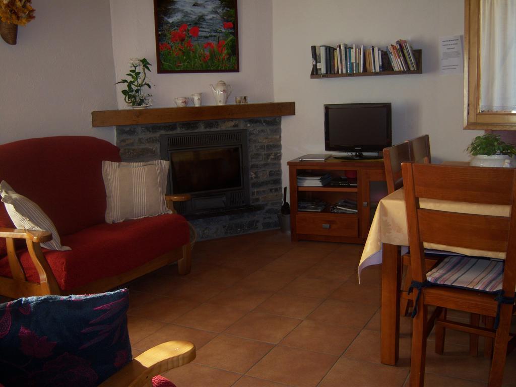 Maison d'hôtes Casa Rogel à Llesuy Extérieur photo
