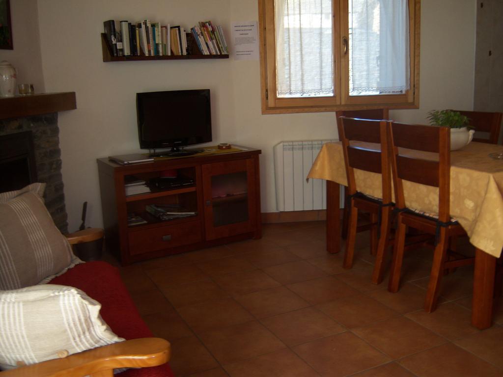 Maison d'hôtes Casa Rogel à Llesuy Extérieur photo