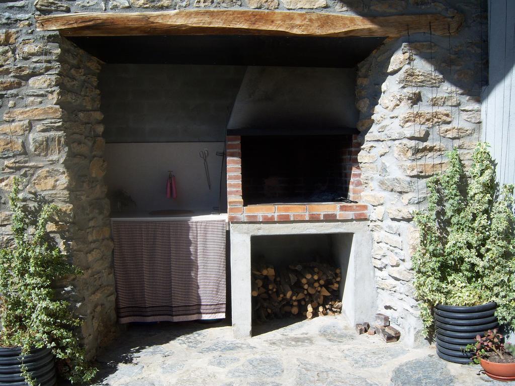 Maison d'hôtes Casa Rogel à Llesuy Extérieur photo